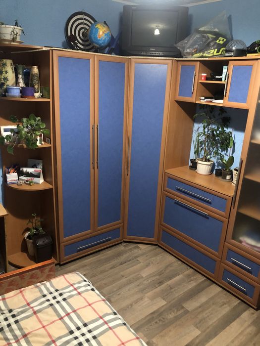 Стінка для підлітка