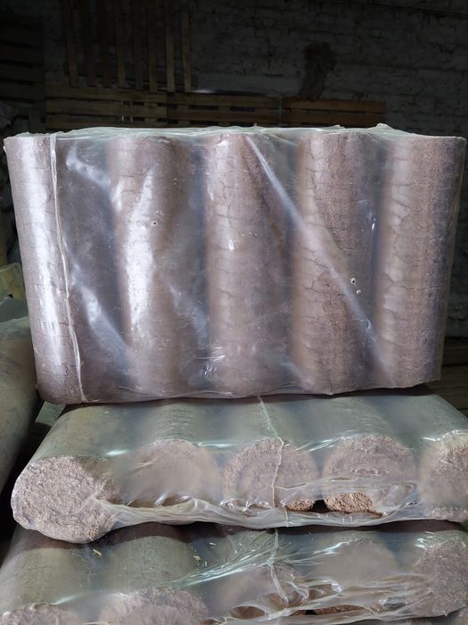 Паливні дубові брикети «Nestro» (100%)