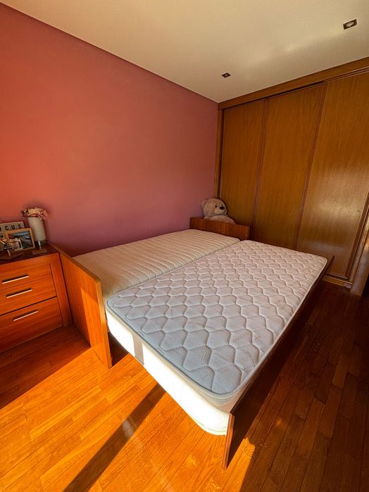 Cama de solteiro extensível para casal