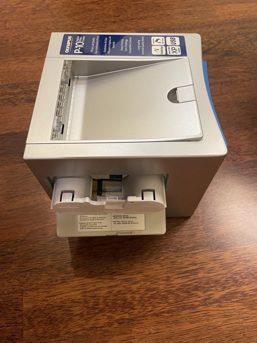 Фотопринтер Olympus Camedia P-10