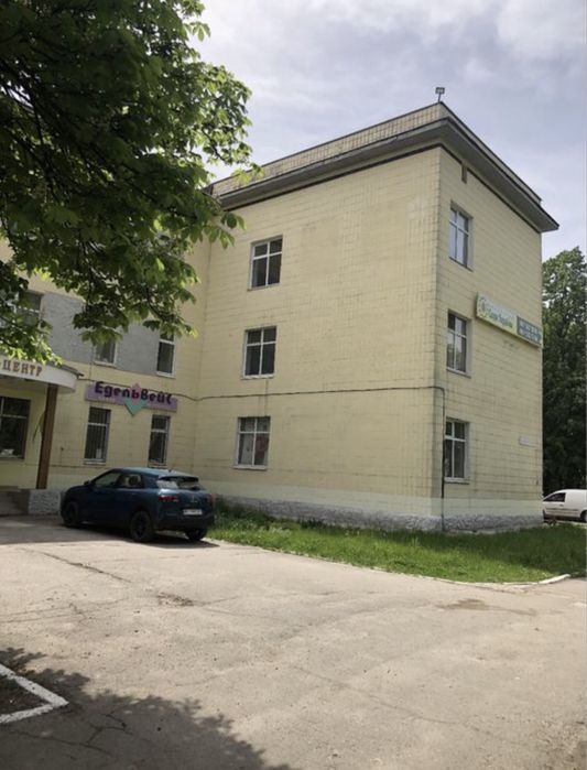 Офіс 65 кв м з меблями