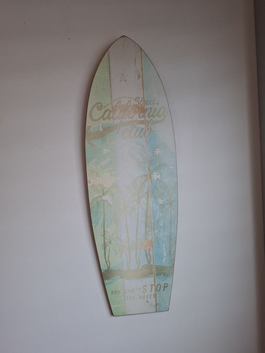 Prancha de surf decorativa em madeira