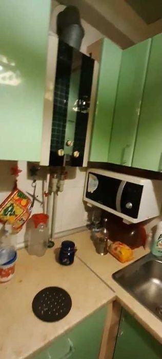 Продам 2 комн. квартиру в п. Эсхар, центр, 2/5