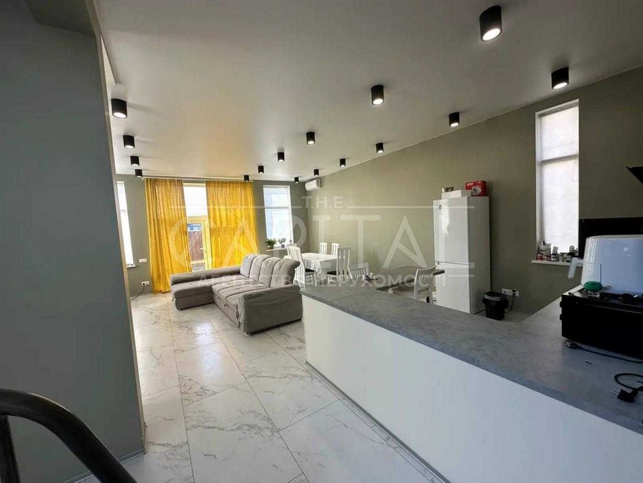 House in Kyiv, Chervonyy Khutir, Rembaza - View 4