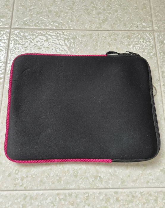 Hello Kitty Tablet Bag64298371387010121