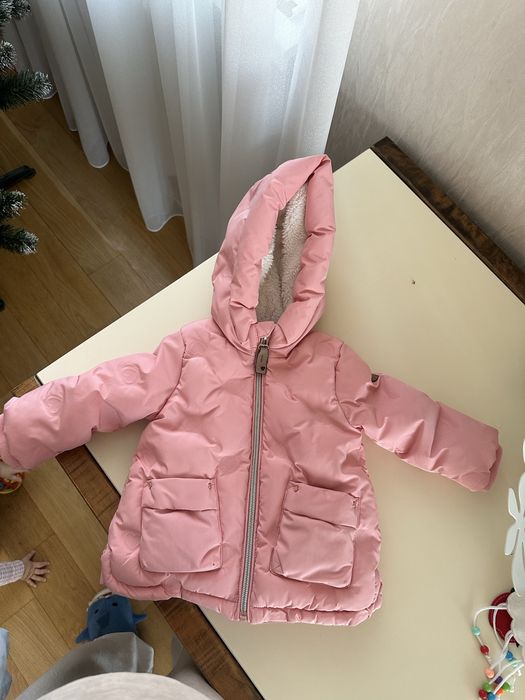 Куртка C&A для дівчинки