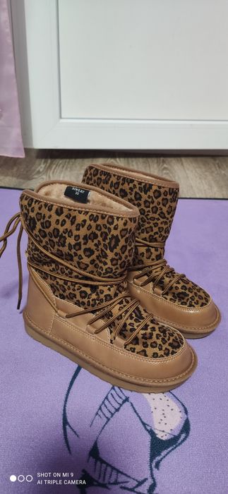 Продам нові зимові сапожки
