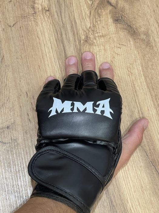 Перчатки ММА бокс