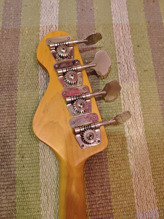 Baixo Vintage vj74 icon series Distressed
Em bom estado