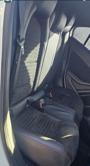Tapicerka Fotele Kanapa Boczki Komplet AMG Czerwona Nić Mercedes W176