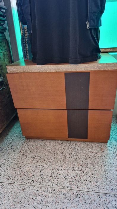 Mesinha de cabeceira