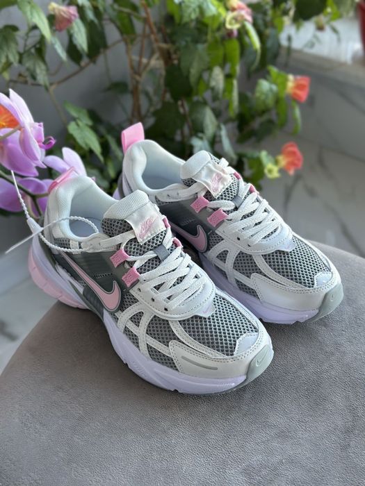 PREMIUM‼️Nike V2K Runtekk White Grey Pink / жіночі кросівки найк 38 39