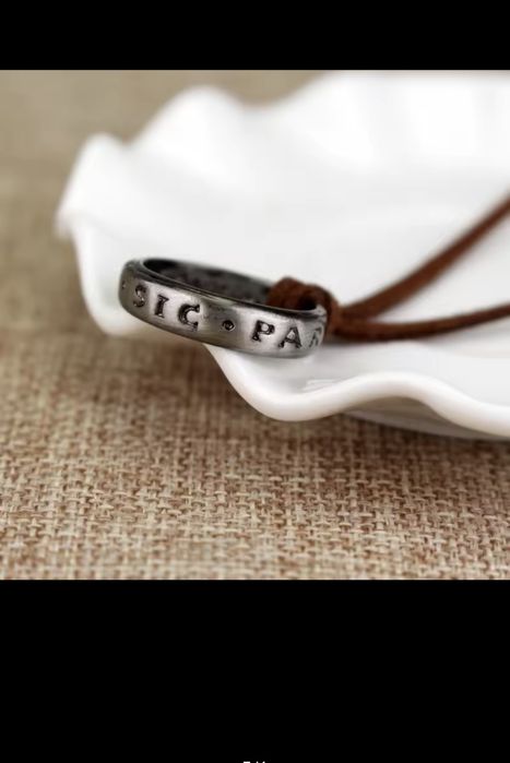 Nowy naszyjnik metalowy Gra Uncharted 4 Sic Parvis