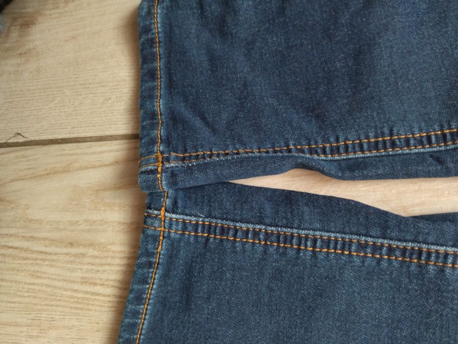 Штани брюки джинси лосіни лосини ласіни ласини