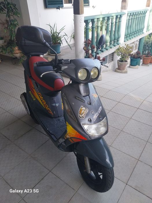 Vendo mota usada