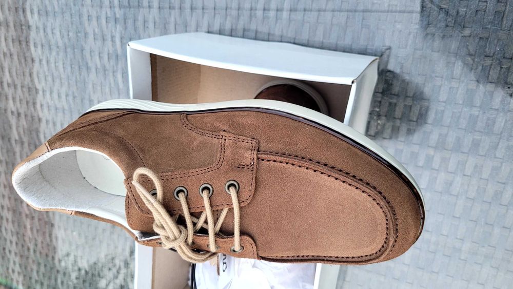 Sapatos homem - camurça- tamanho 41