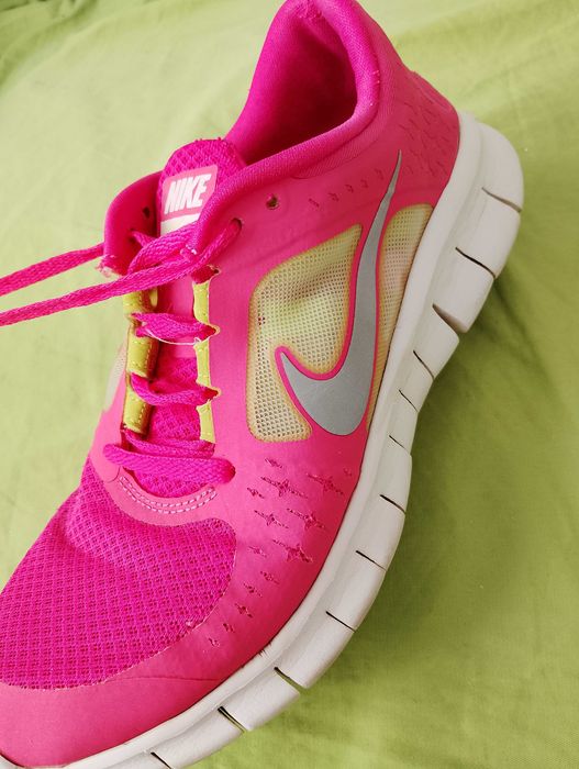 NIKE. Buty damskie sportowe