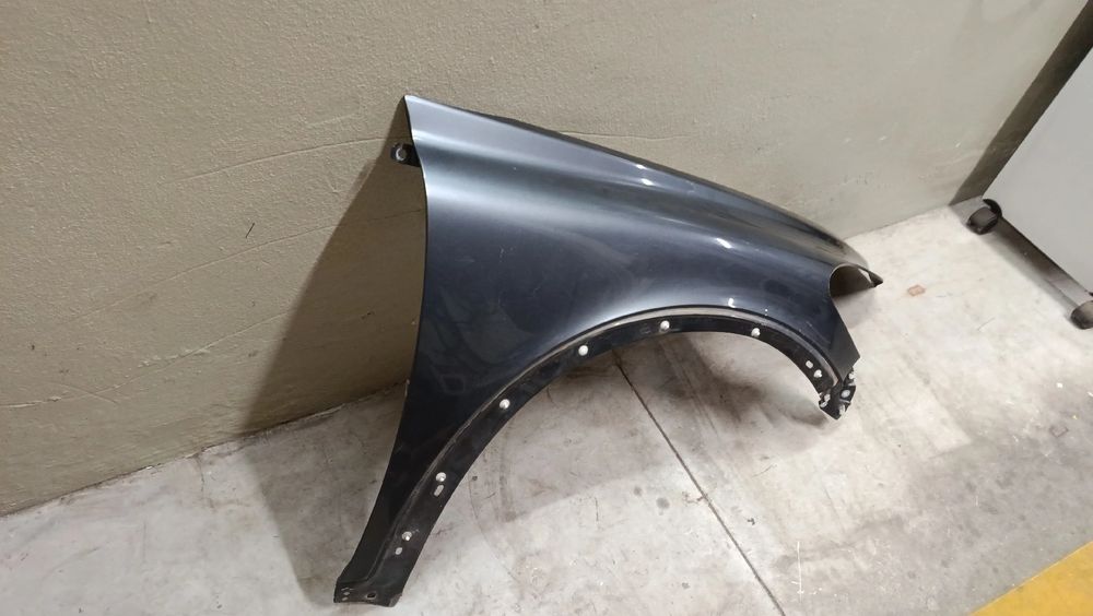 Guarda-lamas direito VOLVO C30