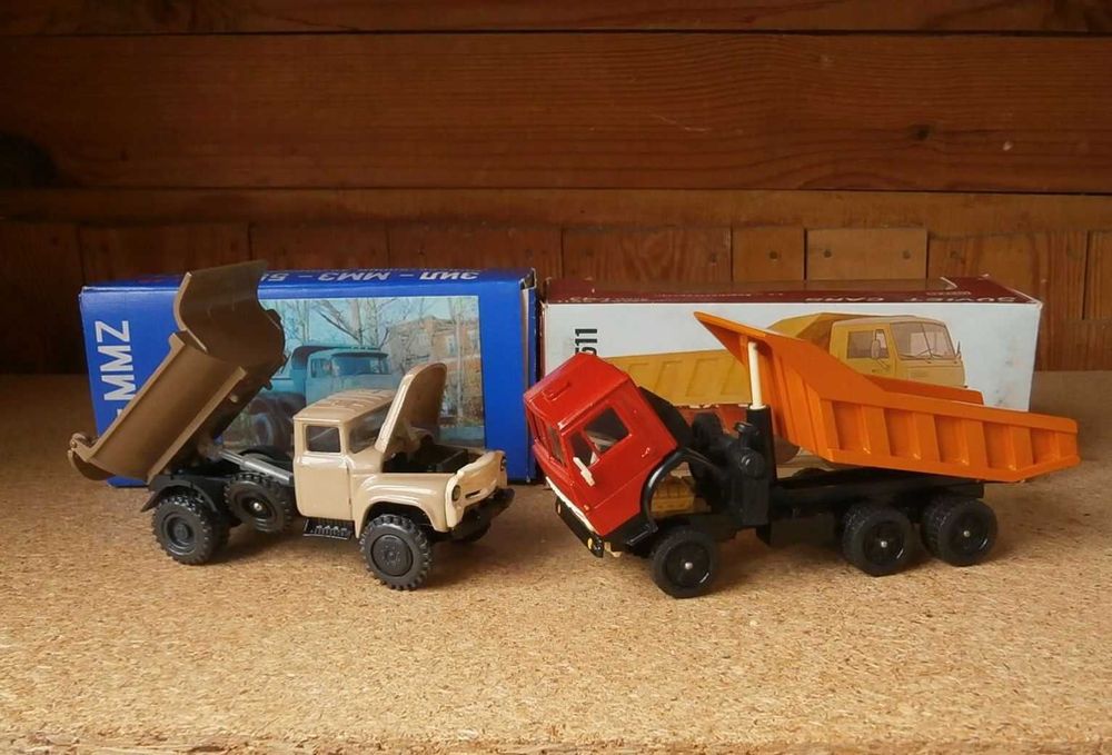 Модель авто ГАЗ Руссо Балт ВАЗ Зил УАЗ Москвич КамАЗ Ferrari 1:43 СССР