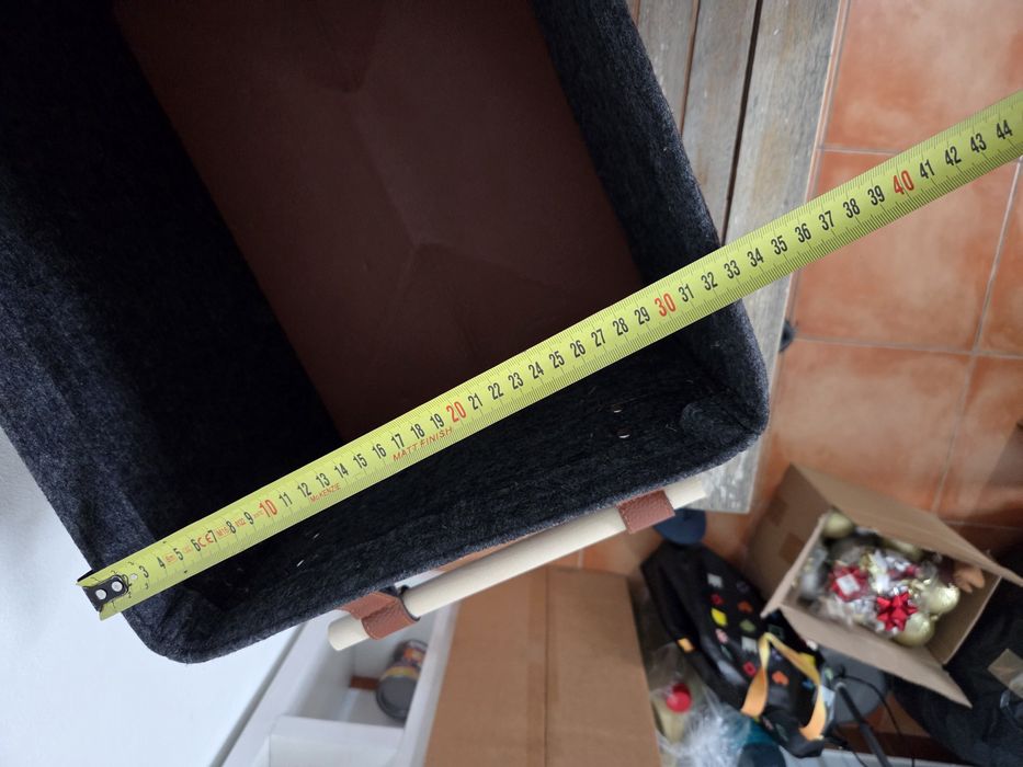 Cesto compacto para lenha