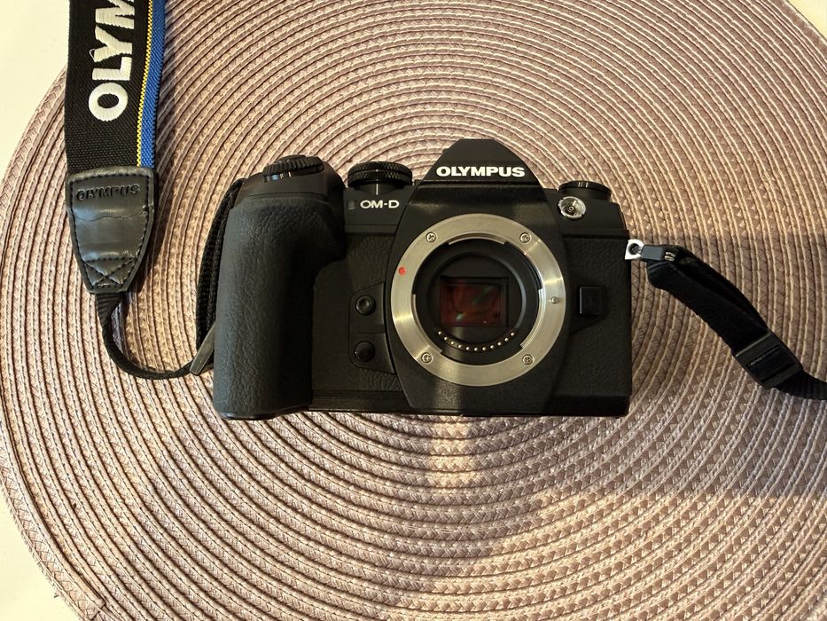 Aparat Olympus OM-D EM 1 Mark II  - idealny stan