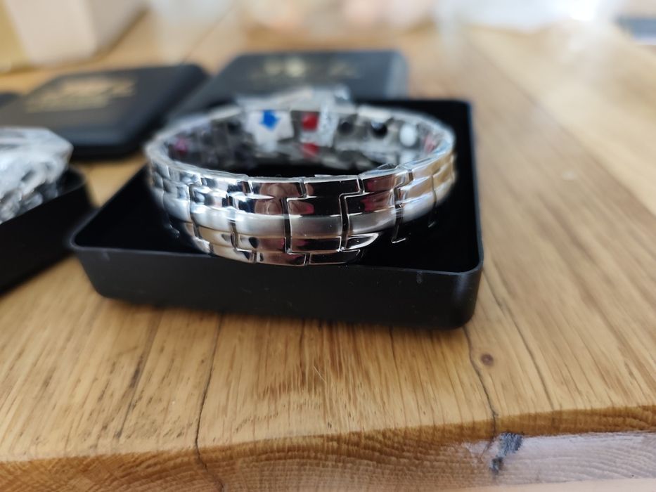 Sprzedam nowe bransoletki damskie