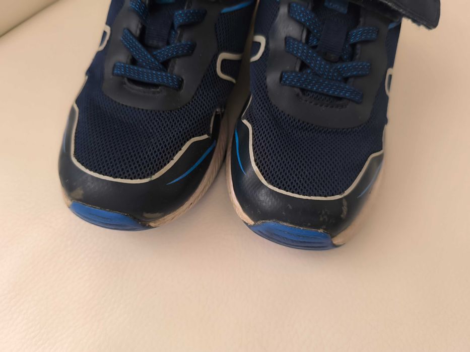 Adidasy, trampki, buty sportowe rozm. 35 (wkładka 22 cm)