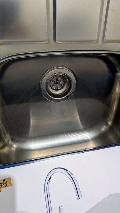 Lava loiça   mais torneira Grohe