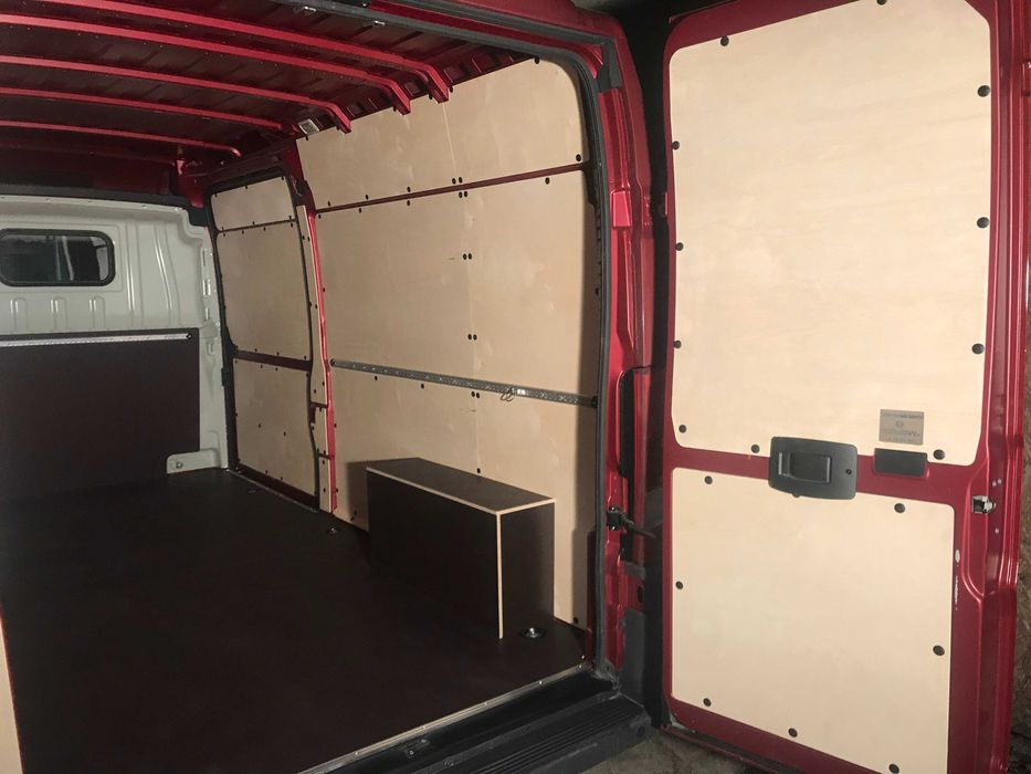 FIAT DUCATO L3H2 - zabudowa busa obicie paki