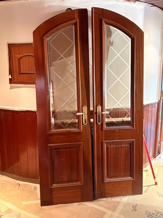 Portas madeira macica oval