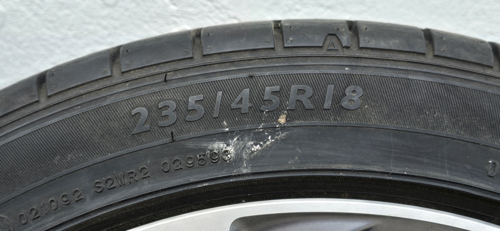 Jantes 18' Lexus com pneus praticamente novos dunlop 235/45R18