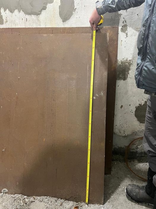 Лист 1.3×2.80×3 два шт.вартість 2000 гр.