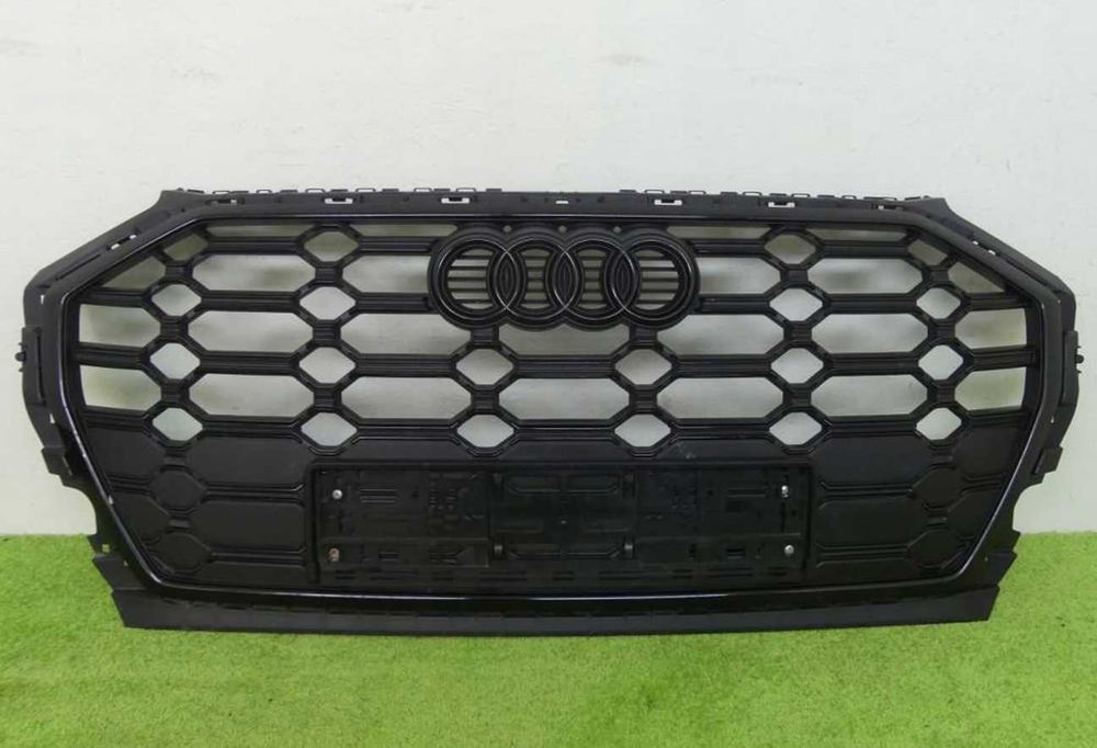 Audi Q5 2 II 80A LIFT S-LINE решітка радіатора 2020-2024р