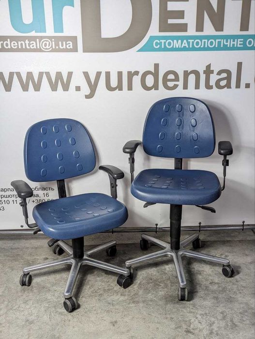 Стоматологічні стільці.