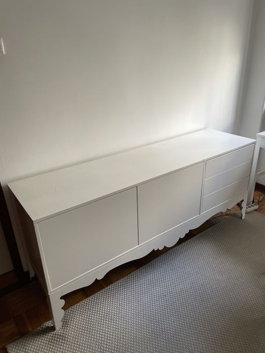 Aparador IKEA modelo descontinuado