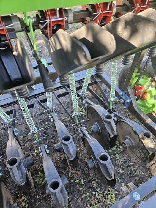 Сівалка на 13 сошників