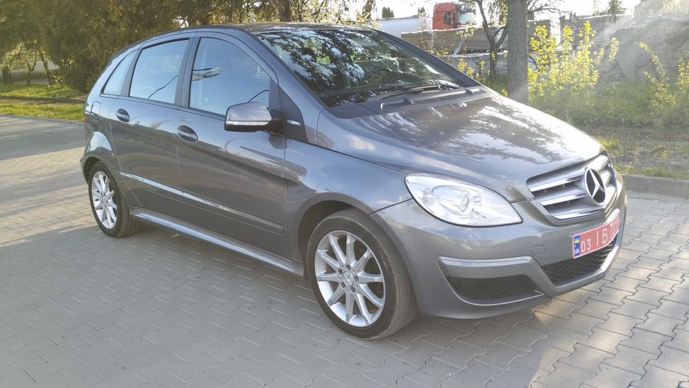Продам Mercedes B150, 2009 рік. Газ-бензин.