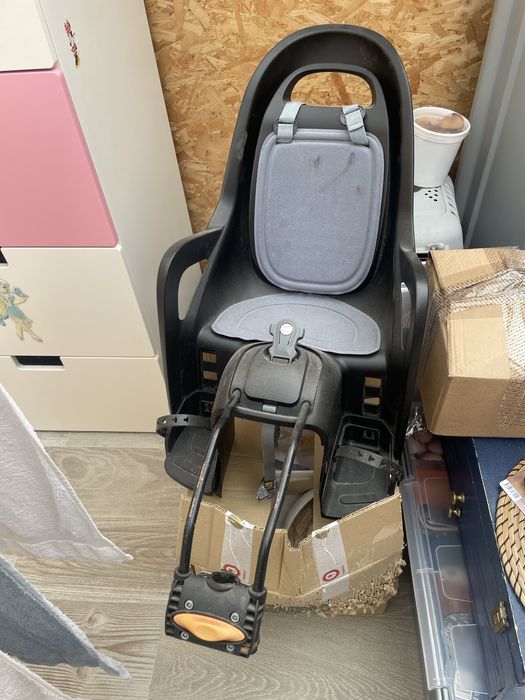 Cadeira para crianca na bicicleta