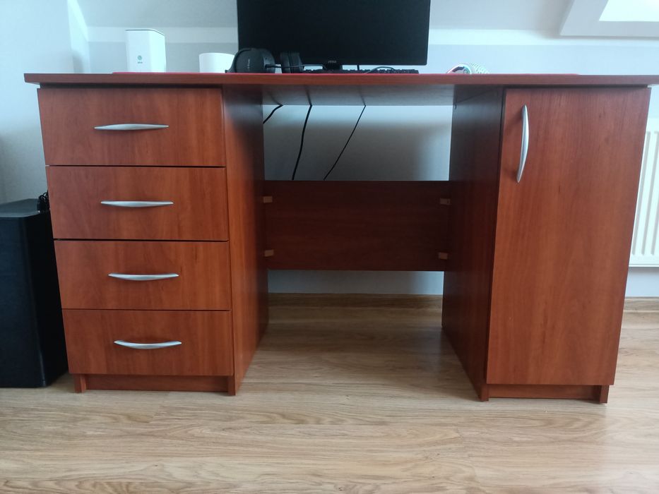 Biurko  szkolne brązowe