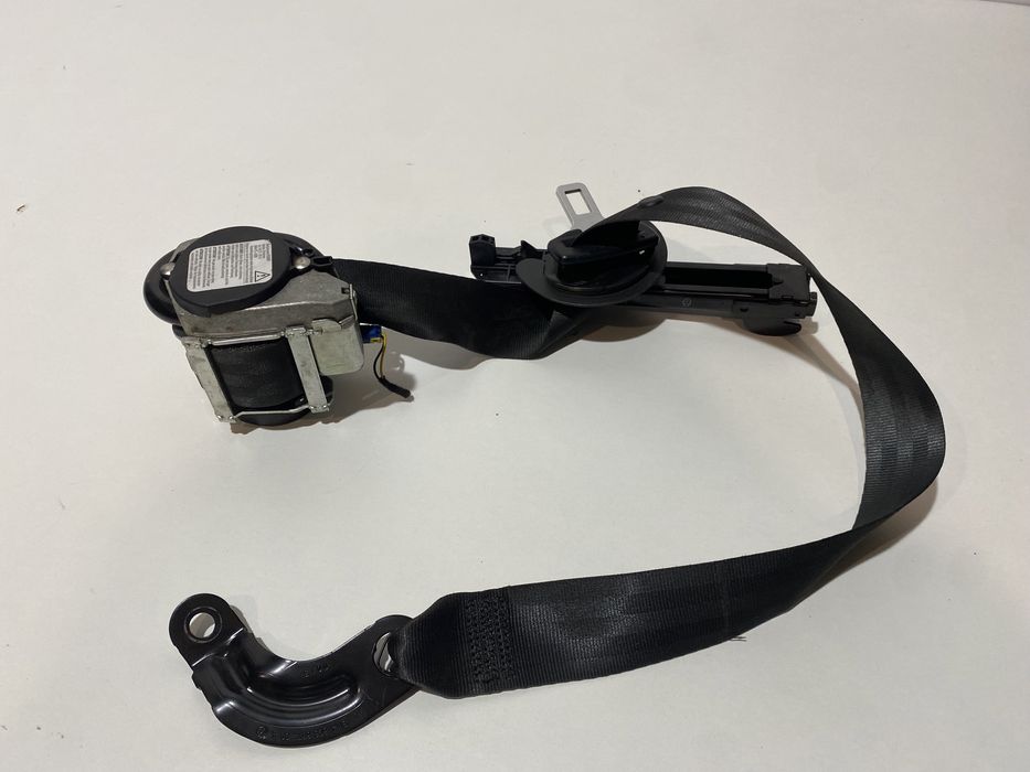 Ремінь безпеки передній/задній/правий/лівий Фольцваген Гольф плюс