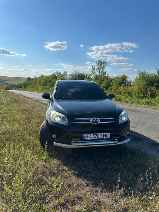 Продається Toyota RAV4