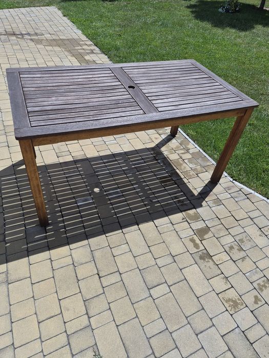 Стол дереаянный садовый юск