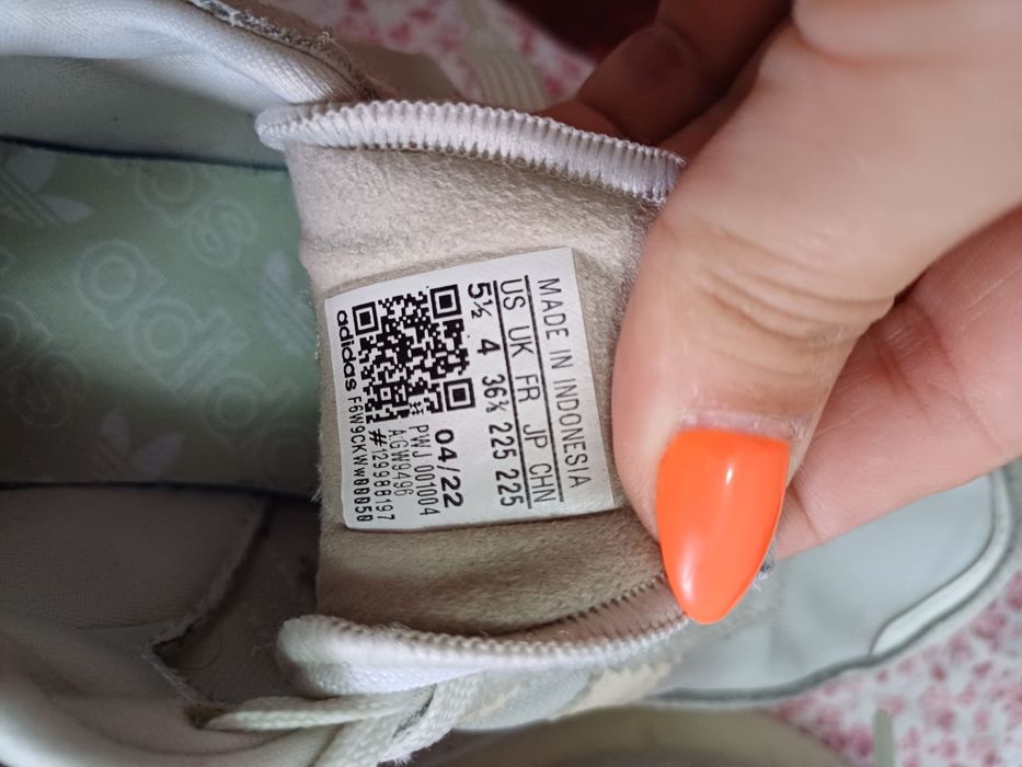 Tênis Adidas Feminino - Tamanho 36