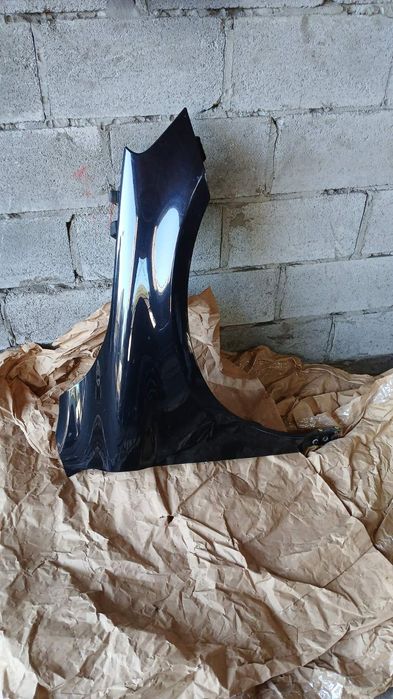 Крило переднє Volvo XC60