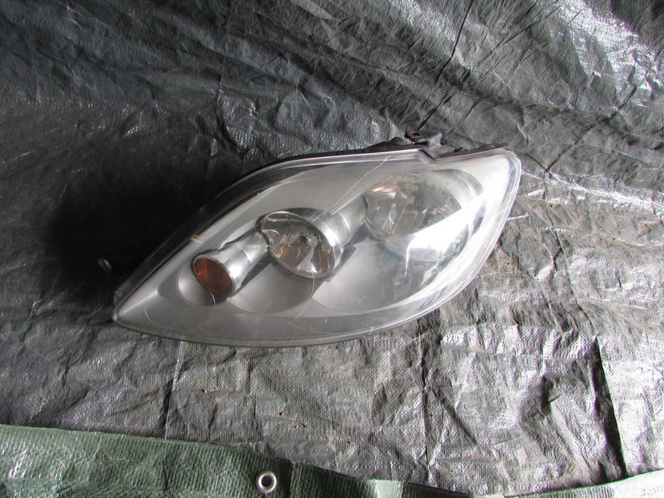 Lampy przednie vw Golf 5 Plus
