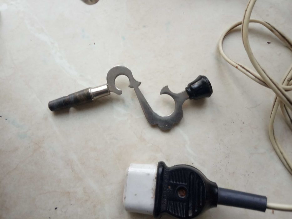 Самовар электрический 3 литра в хорошем состояниии