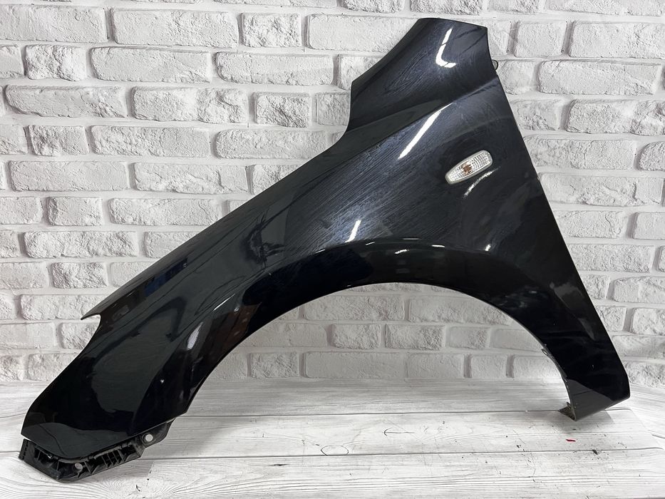 Оригінальне крило Ліве / Праве Hyundai i30