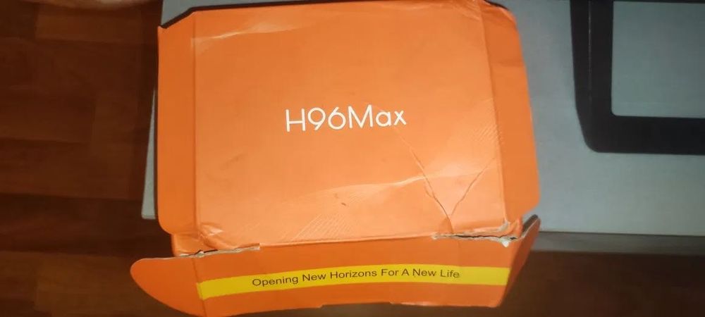 Продам нову Smart TV приставку H96Max M2 Plus
