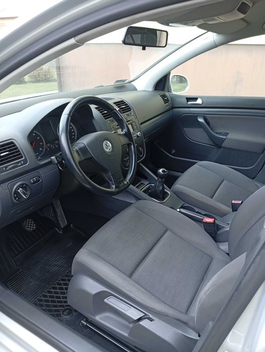Sprzedam VW Golf V 1.4 FSI