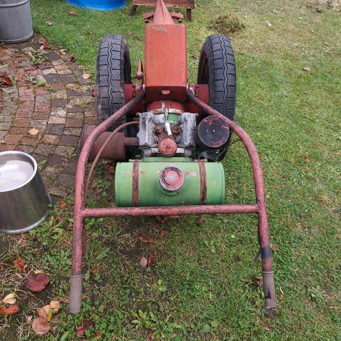 Bernard S.I.M.A.l Made in France Kosiarka  Traktorek ogrodniczy